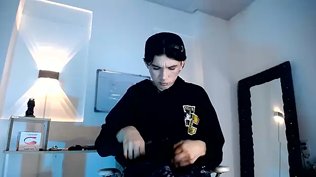 jullian ricci online show from 07.10.26