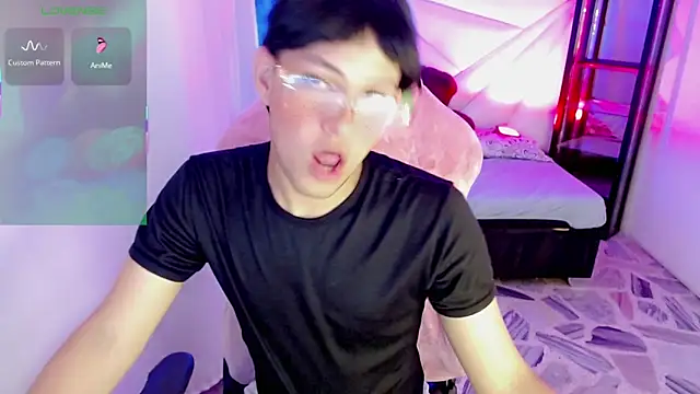Top and bottom online show from 05.19.26
