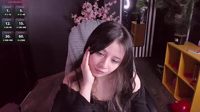May Ling online show from 04.02.26