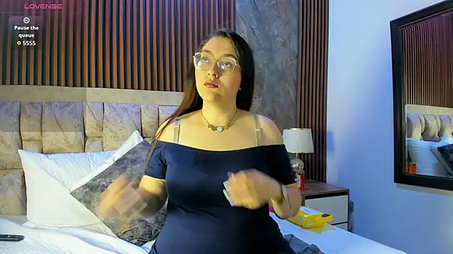 Snapshot of aria_kai_ chatting on 03.23.26 aria kai online show from 03.23.26