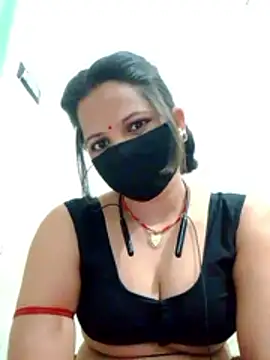 Snapshot of karishma_Bhabhi chatting on 03.13.26 karishma Bhabhi online show from 03.13.26