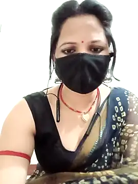 karishma Bhabhi online show from 04.18.26