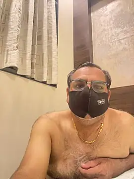 Snapshot of maleattention chatting on 06.25.26 maleattention online show from 06.25.26