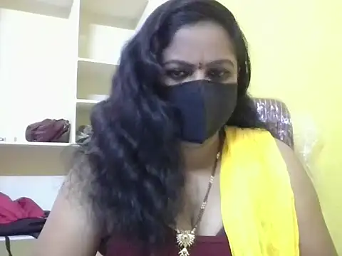 anu-reddyy online show from 04.23.26