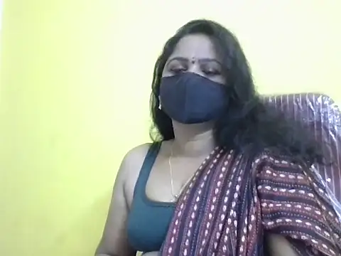 anu-reddyy online show from 04.24.26