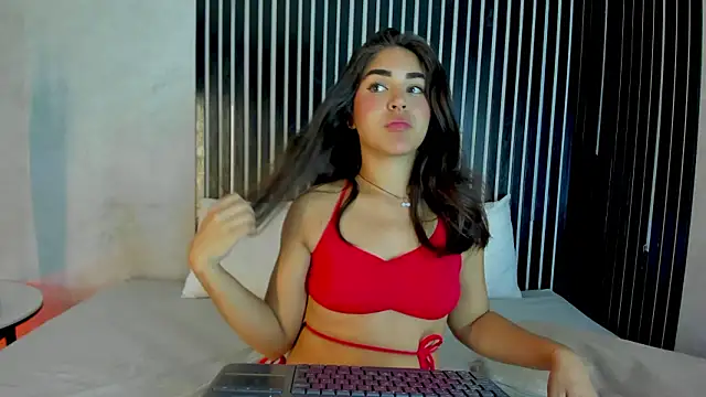 Snapshot of melodyphillips_2_ chatting on 03.07.26 melodyphillips 2 online show from 03.07.26