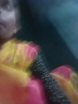 Snapshot of Desi_Couple_P chatting on 05.18.26 Desi Couple P online show from 05.18.26