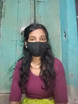 Snapshot of Desi_Couple_P chatting on 05.25.26 Desi Couple P online show from 05.25.26