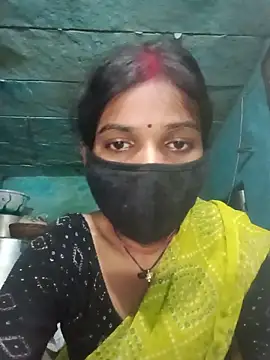 Snapshot of Desi_Couple_P chatting on 06.12.26 Desi Couple P online show from 06.12.26