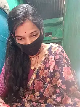 Snapshot of Desi_Couple_P chatting on 07.01.26 Desi Couple P online show from 07.01.26