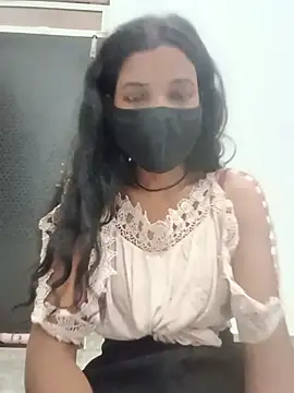 Snapshot of Desi_Couple_P chatting on 07.19.26 Desi Couple P online show from 07.19.26