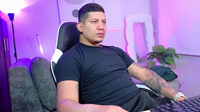  robertobaggioo online show from 06.18.26