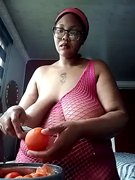 ShantelBootyBoobs online show from 04.24.26