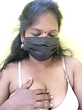 Snapshot of Tamil_Ramya_ chatting on 04.01.26 Tamil Ramya online show from 04.01.26