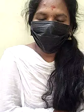 Snapshot of Tamil_Ramya_ chatting on 05.17.26 Tamil Ramya online show from 05.17.26