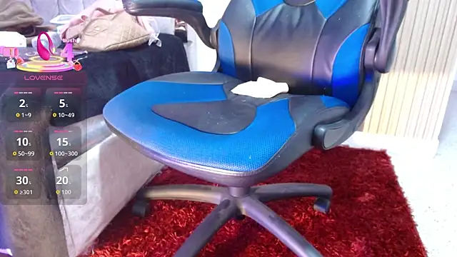 Hazumi Tsu online show from 02.19.26