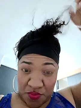 honey-suckle online show from 02.21.26