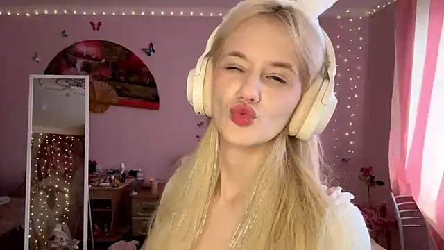 MelissaZaria online show from 04.24.26