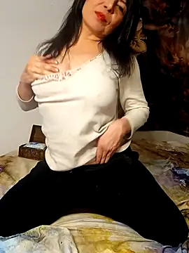 MadamBell online show from 03.14.26