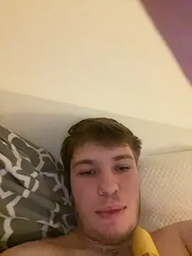 Snapshot of benab888 chatting on 04.03.26 benab888 online show from 04.03.26