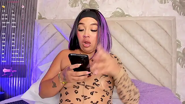 SarahRizof online show from 04.22.26