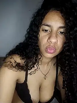 Snapshot of RizHoney chatting on 03.08.26 RizHoney online show from 03.08.26