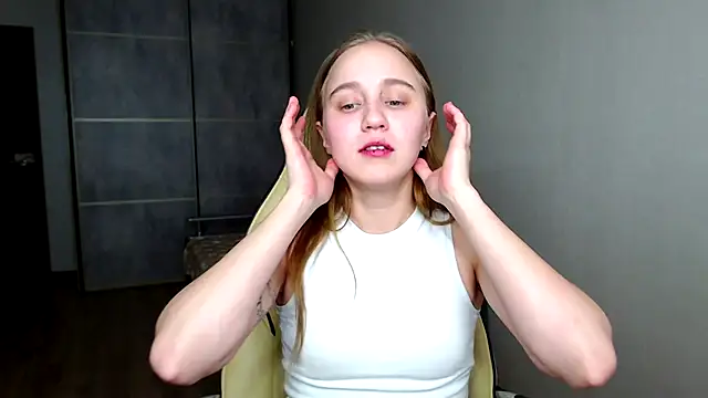 christimontero online show from 03.11.26