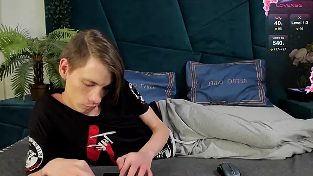 Snapshot of Erick_Wilson chatting on 02.24.25 Erick Wilson online show from 02.24.25