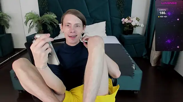 Snapshot of Erick_Wilson chatting on 03.07.25 Erick Wilson online show from 03.07.25