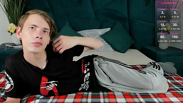 Snapshot of Erick_Wilson chatting on 09.13.25 Erick Wilson online show from 09.13.25