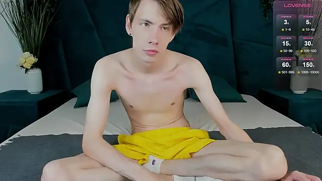 Snapshot of Erick_Wilson chatting on 09.25.25 Erick Wilson online show from 09.25.25