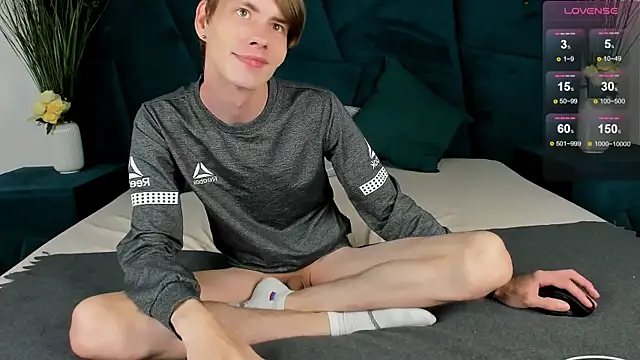 Snapshot of Erick_Wilson chatting on 09.26.25 Erick Wilson online show from 09.26.25