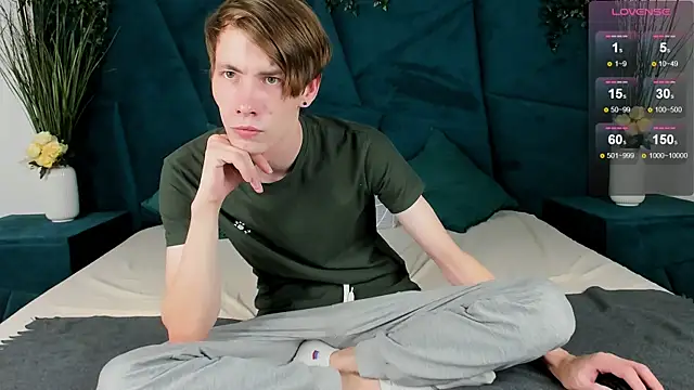 Snapshot of Erick_Wilson chatting on 09.28.25 Erick Wilson online show from 09.28.25