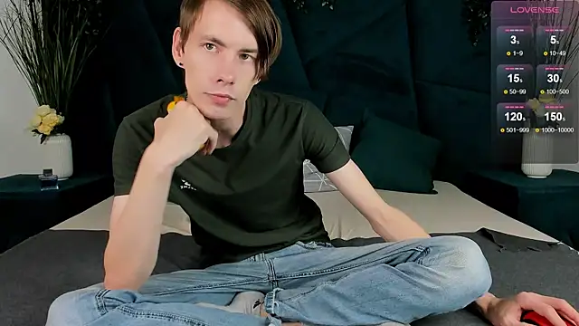 Snapshot of Erick_Wilson chatting on 10.02.25 Erick Wilson online show from 10.02.25