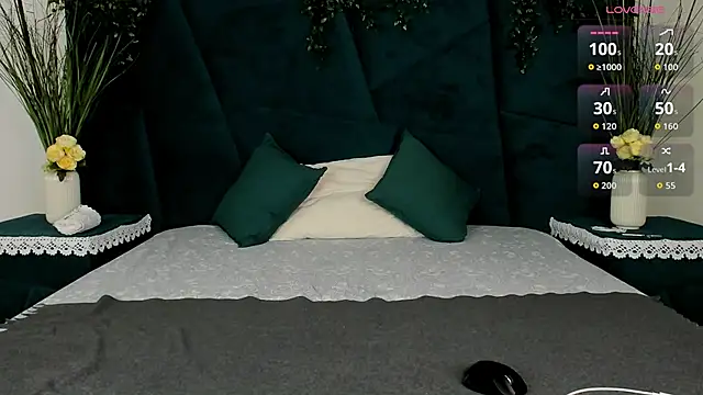 Snapshot of Erick_Wilson chatting on 12.03.25 Erick Wilson online show from 12.03.25