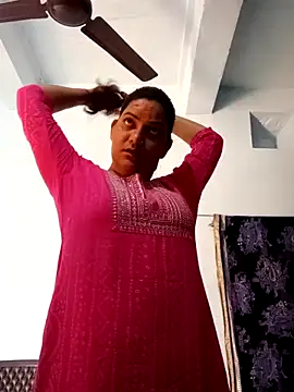 Anushka Singh0 online show from 03.04.26