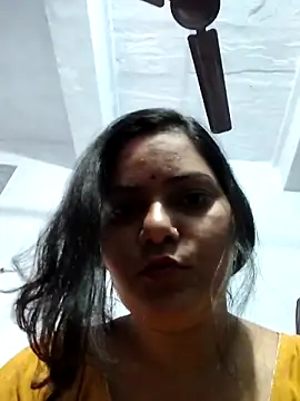 Anushka Singh0 online show from 04.23.26