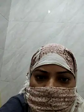 Anushka Singh0 online show from 06.17.26