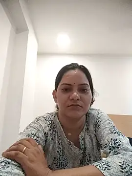 Anushka Singh0 online show from 06.21.26