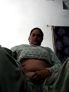 Anushka Singh0 online show from 06.25.26