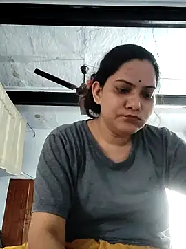 Anushka Singh0 online show from 06.28.26