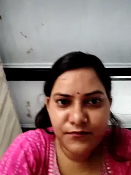 Anushka Singh0 online show from 07.18.26