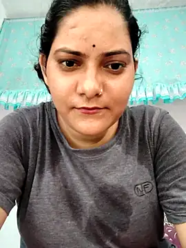Anushka Singh0 online show from 07.25.26