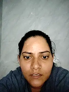 Anushka Singh0 online show from 07.28.26