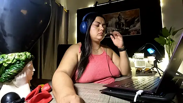 AzaraOnyx online show from 06.06.26