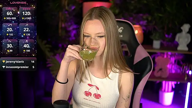 SweetDaisy me online show from 02.28.26