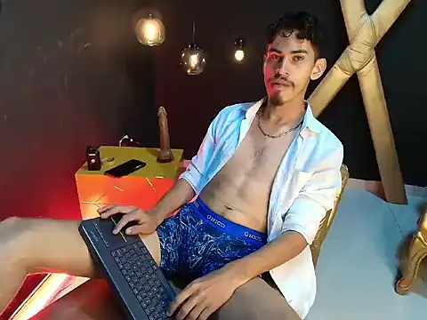 skinny jean  online show from 06.07.26