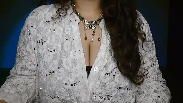 Snapshot of _MehaR_ chatting on 06.11.26 MehaR online show from 06.11.26
