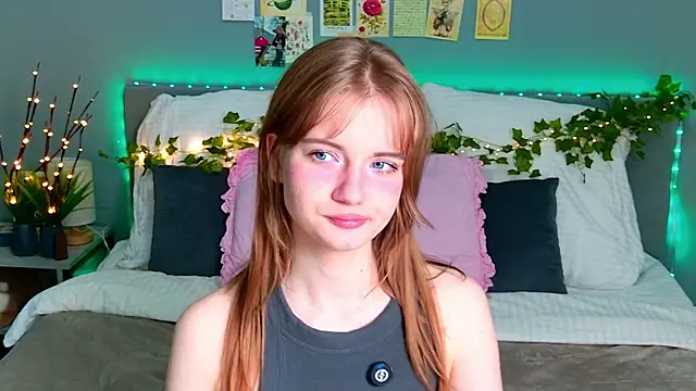 ElfieWhite online show from 06.16.26