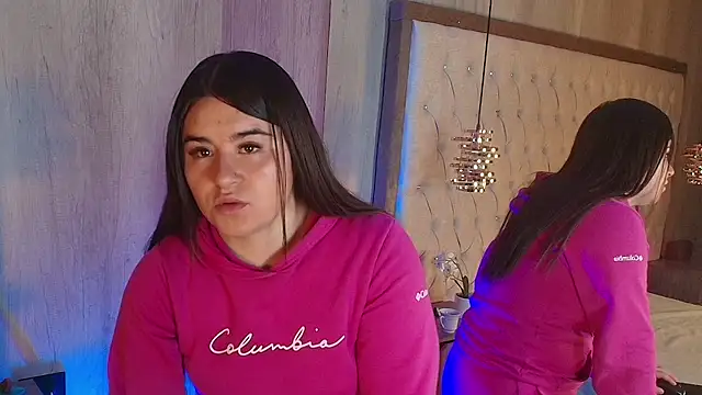 Anya Volker online show from 03.17.26